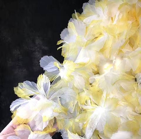 Flor Lilis en organza Amarillo (metro)