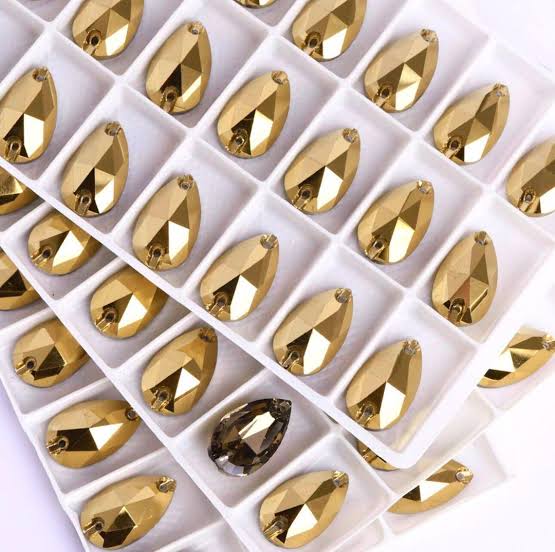 Cristal Gota 10.5x18mm Oro Metálico con 80 piezas