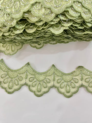 Orilla organza bordada Olivo c/plata