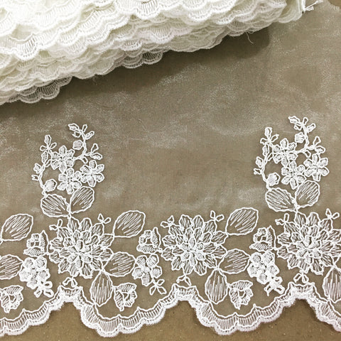 Orilla organza bordada ivory